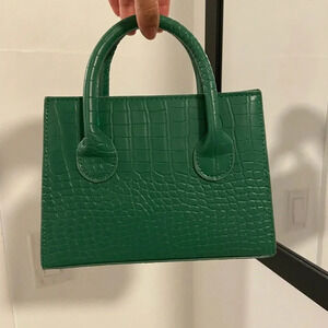 Mini Green outing bag !